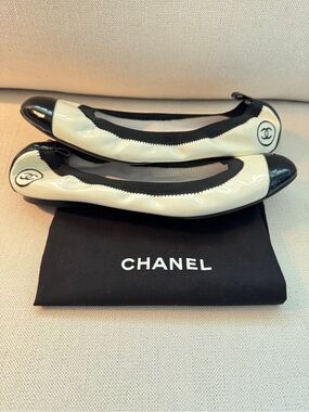 CHANEL Monochrome Patent Leather Elastic Cap Toe Ballet Flats, Size 42